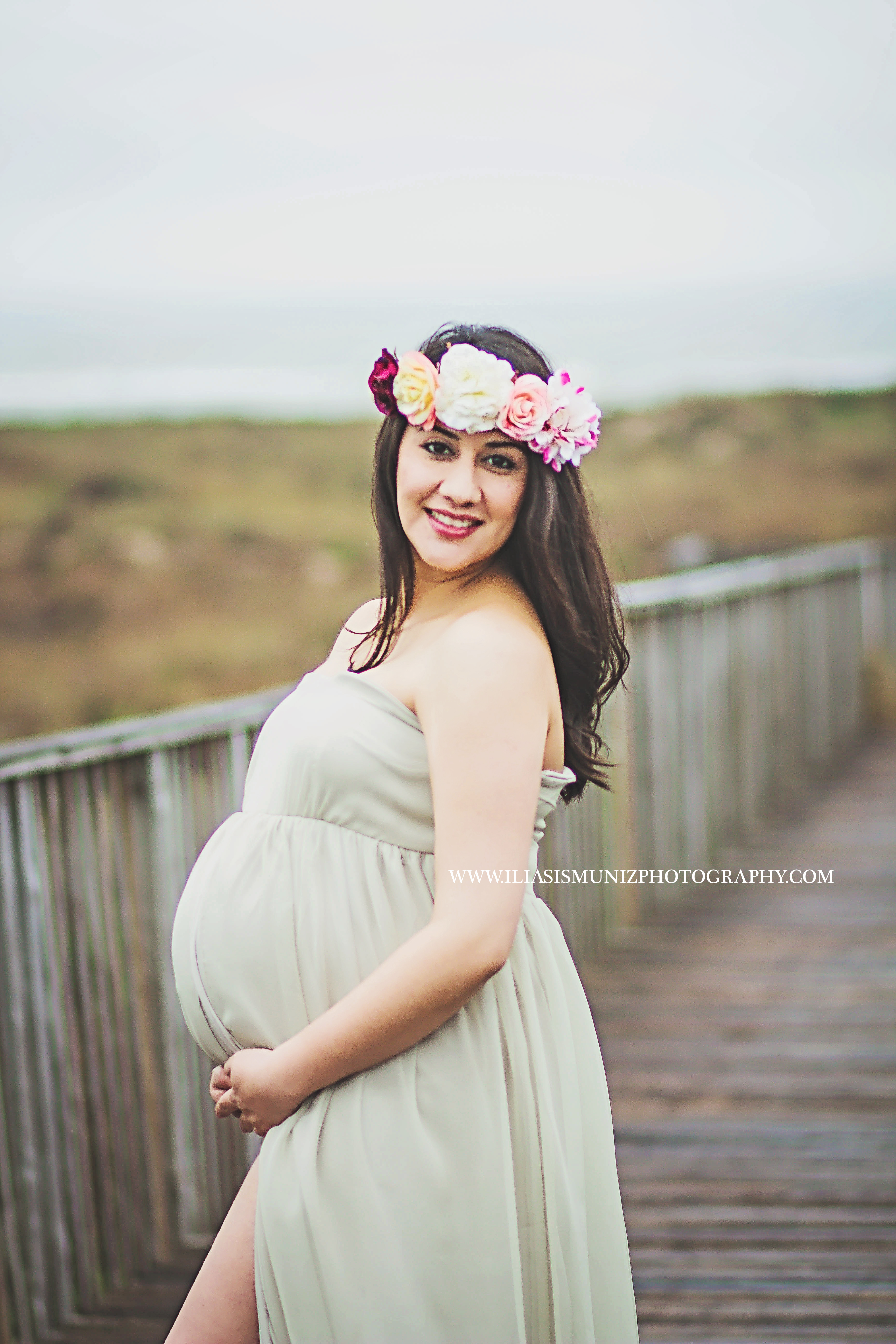 Power of a prayer – Beach Maternity Session