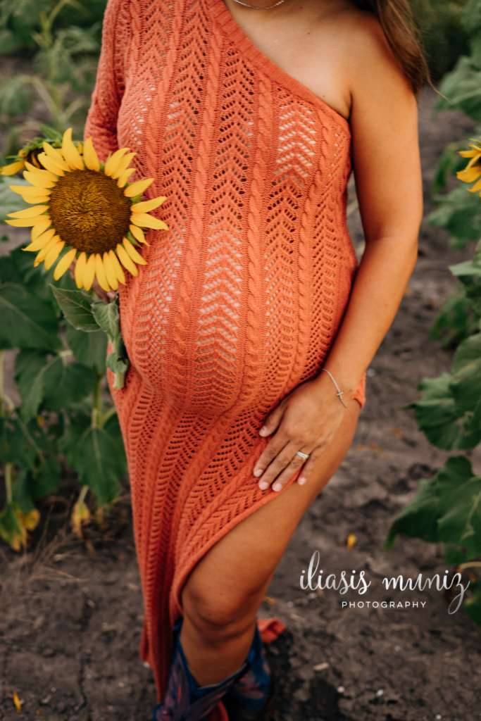 Fall Maternity Photo Ideas