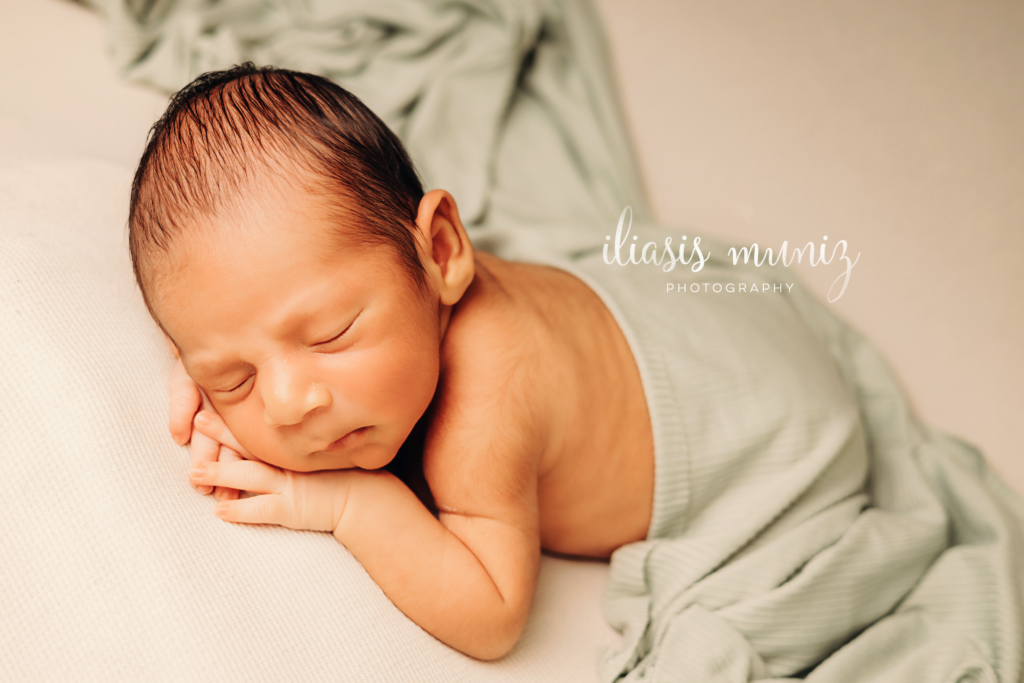 The Best Time To Book A Newborn Photoshoot